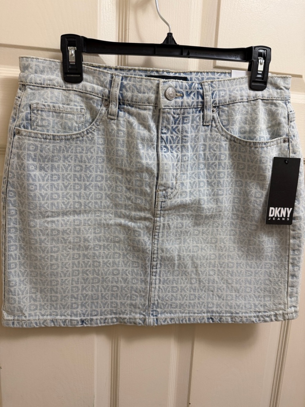 DKNY Signature Lightwashed Logo Printed Mini Jean Skirt size 28 NWT
